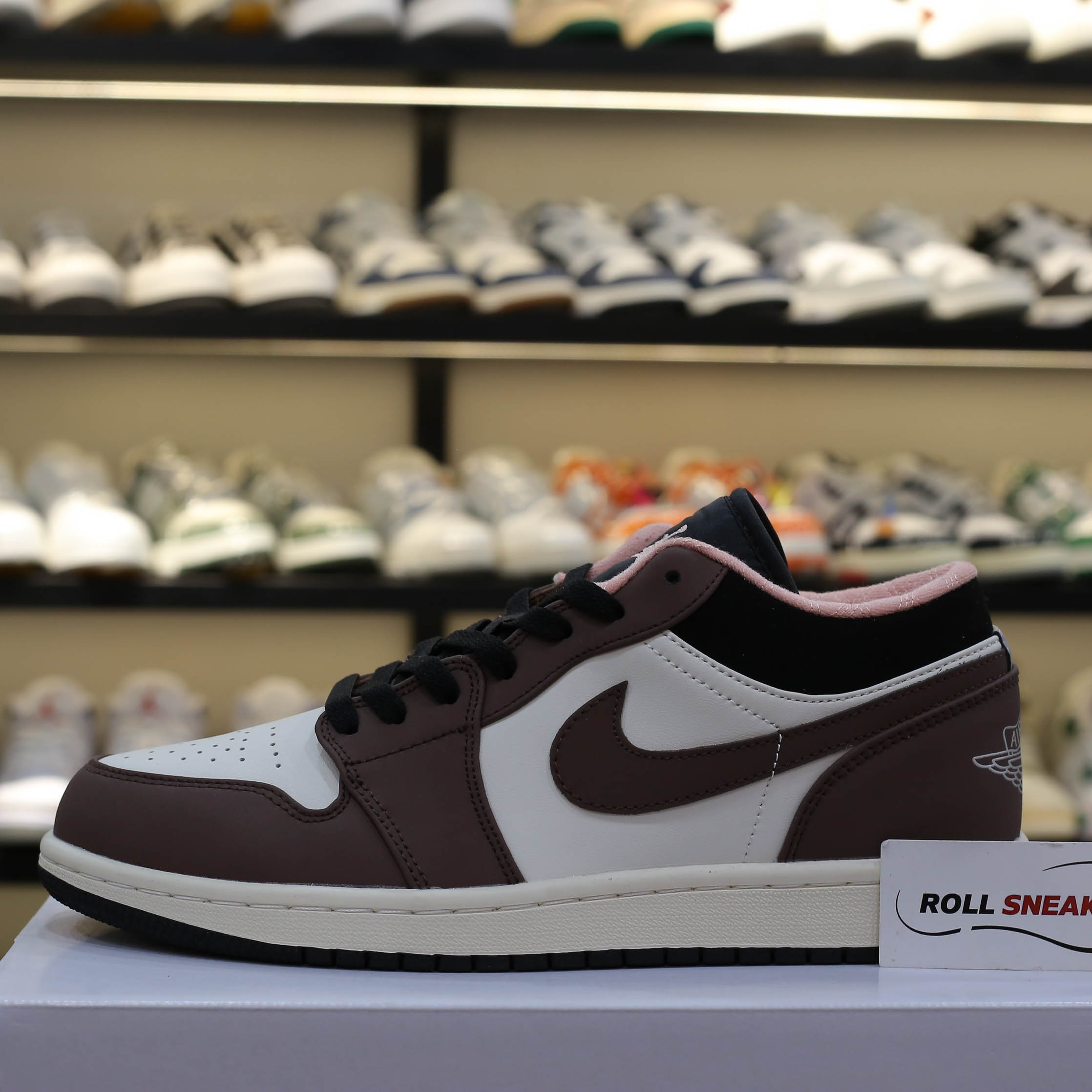 Air Jordan 1 Low Mocha Brown