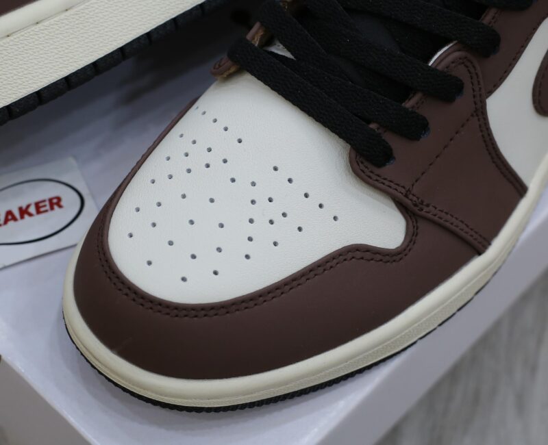 toebox Air Jordan 1 Low Mocha Brown