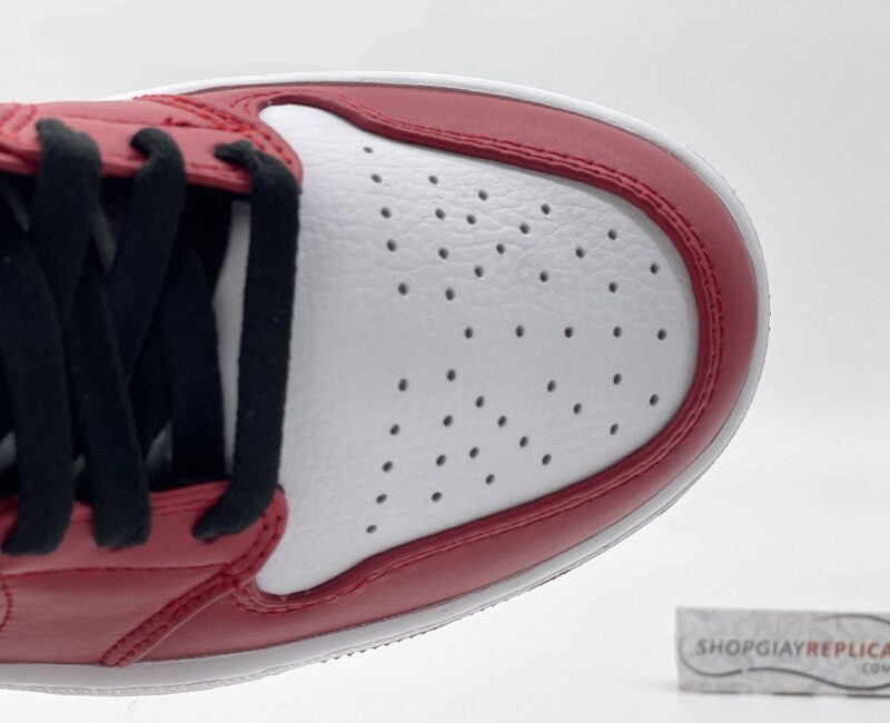 Air Jordan 1 Mid Chicago 'White Toe'