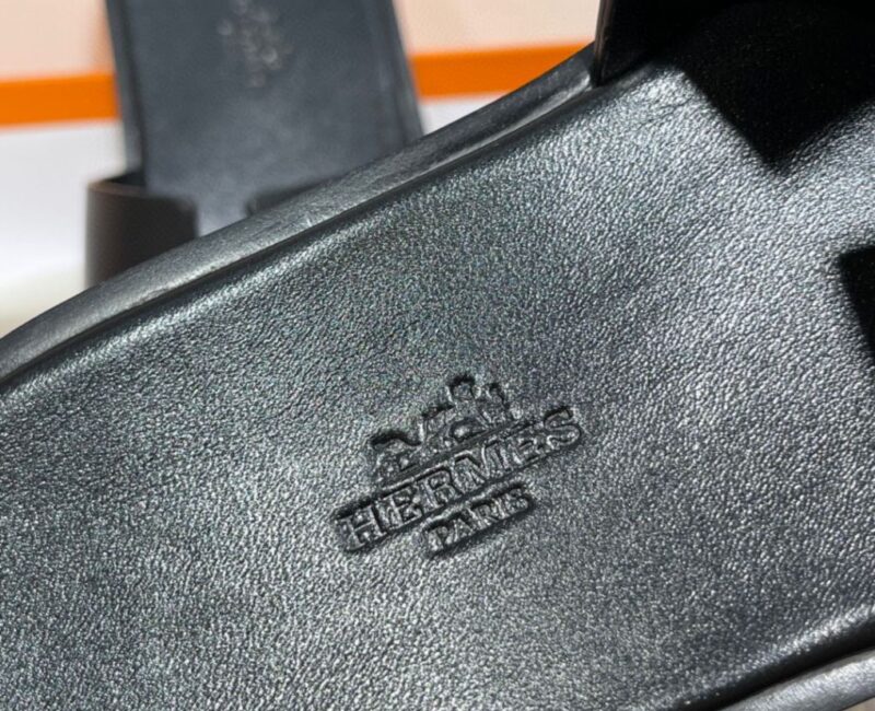 Dép Hermes Nam Full Đen Da Trơn Siêu Cấp