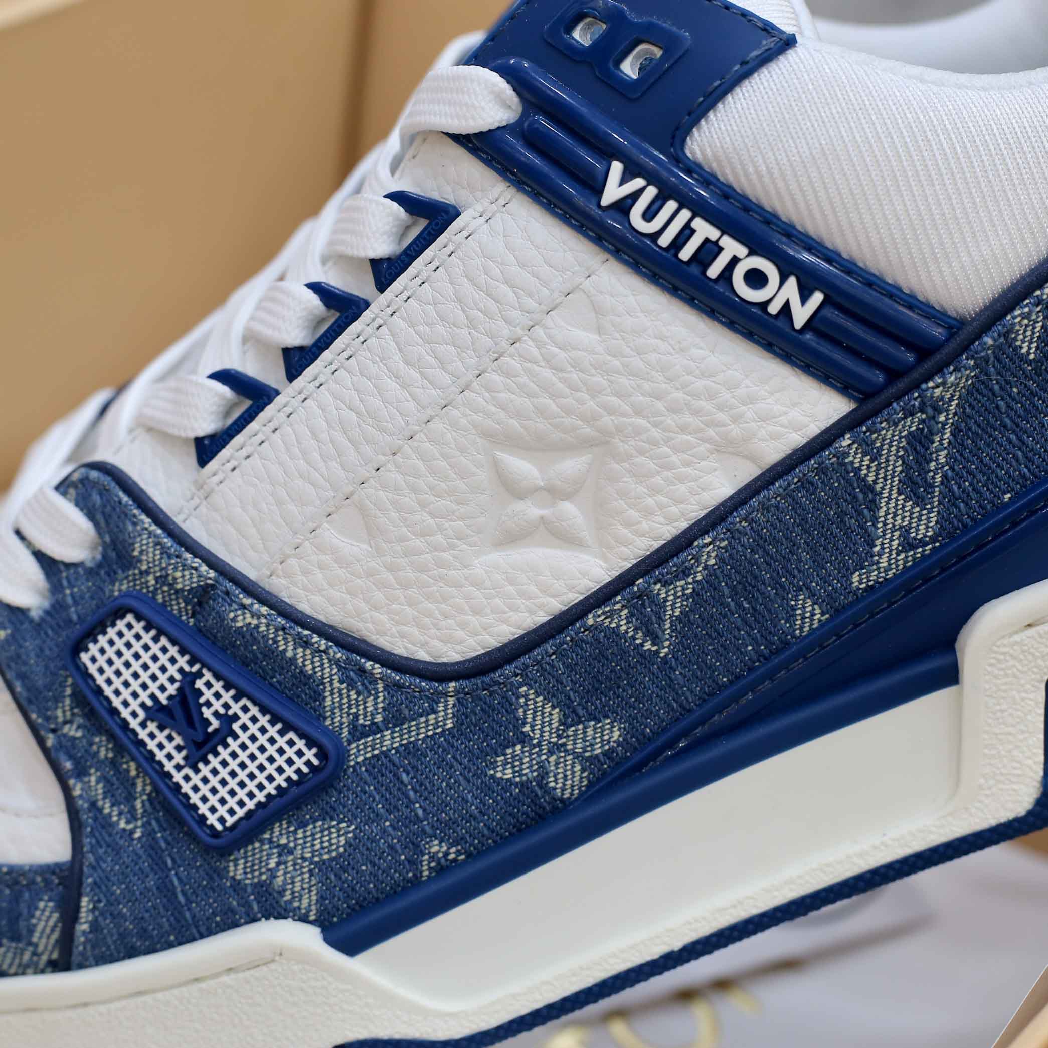 Giày Louis Vuitton LV Trainer Monogram Denim White Blue Like Auth