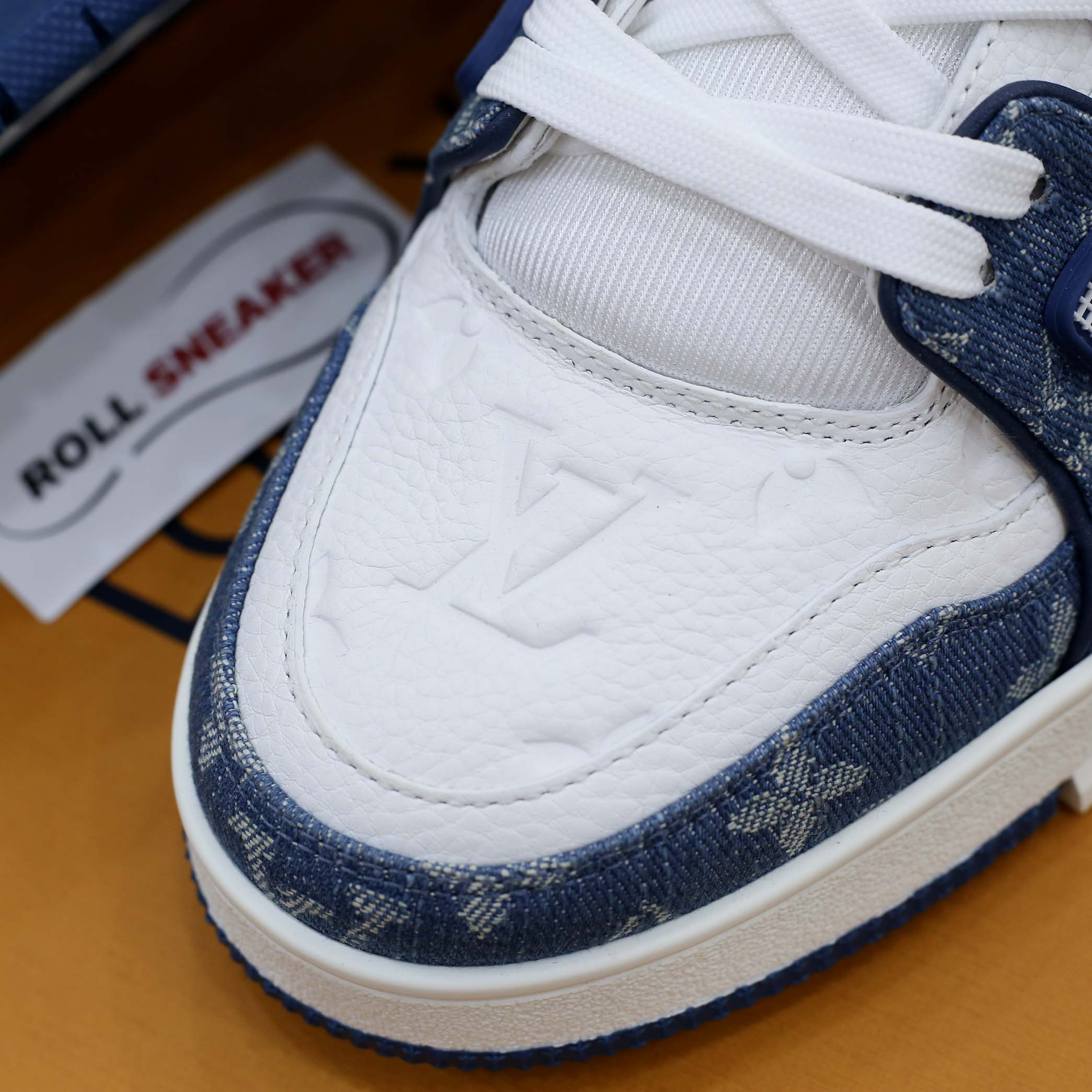 Giày Louis Vuitton LV Trainer Monogram Denim White Blue Like Auth