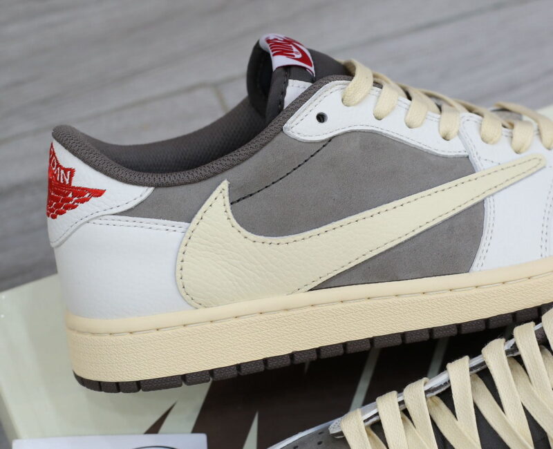 lót khâu giày Air Jordan 1 Low Travis Scott ‘Reverse Mocha’ Like Auth