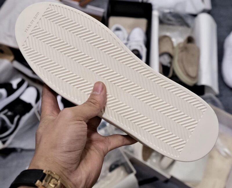 Giày Fear of God 101 fog không logo