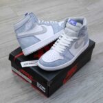 Giày Nike Air Jordan 1 Retro High OG Hyper Royal Like Auth