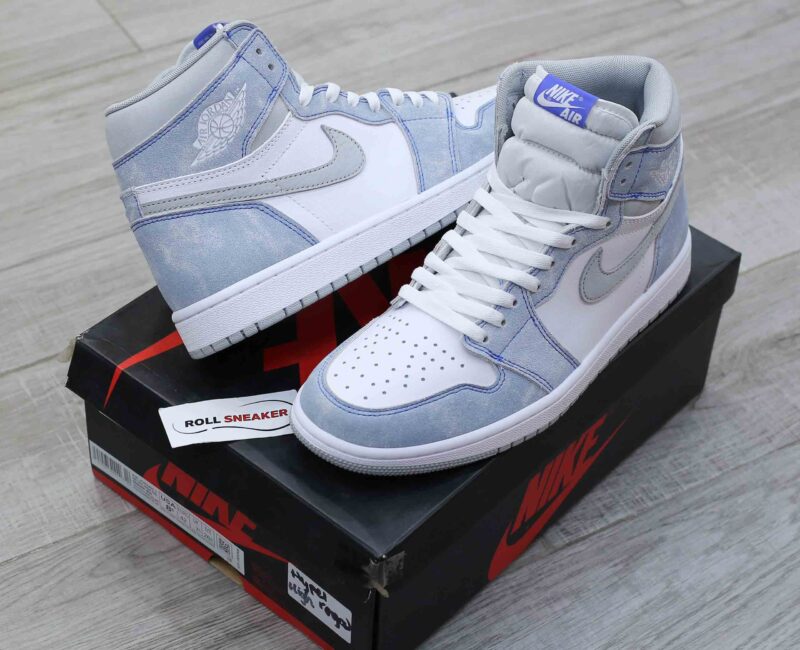 Giày Nike Air Jordan 1 Retro High OG Hyper Royal Like Auth