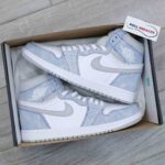 Giày Nike Air Jordan 1 Retro High OG Hyper Royal Like Auth