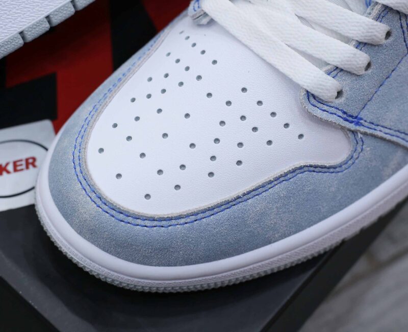 Giày Nike Air Jordan 1 Retro High OG Hyper Royal Like Auth