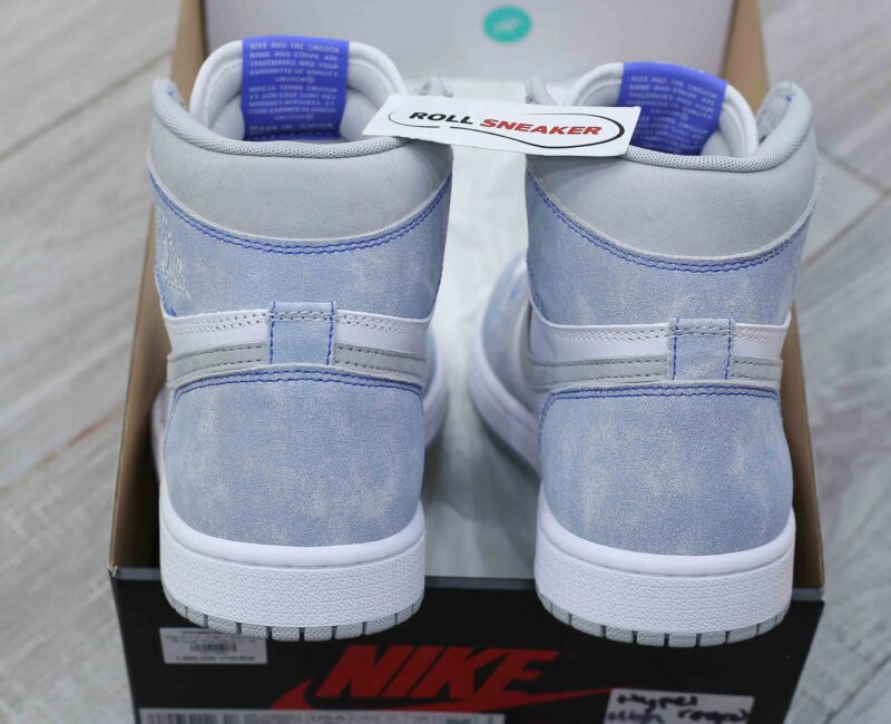 Giày Nike Air Jordan 1 Retro High OG Hyper Royal Like Auth