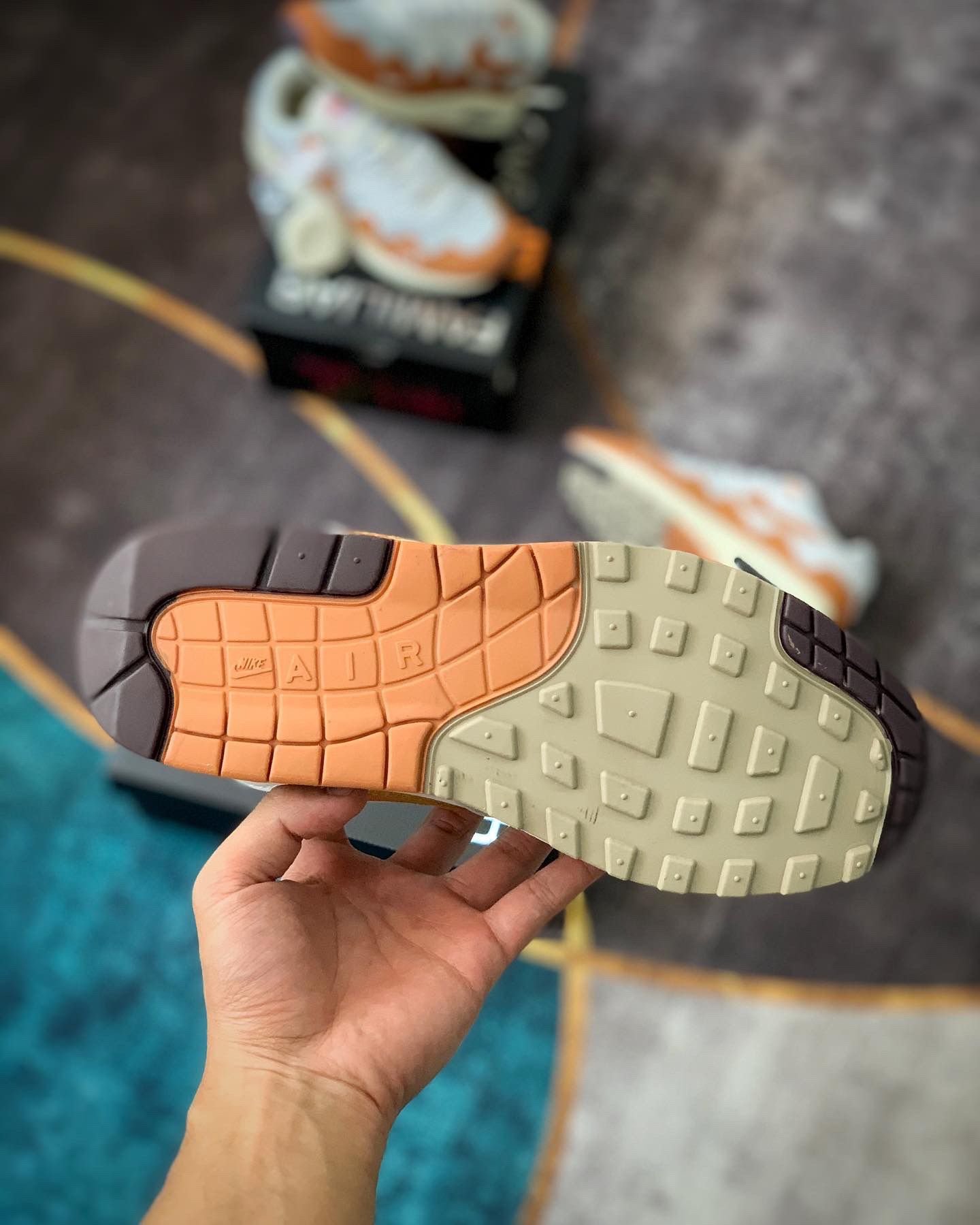 đế Giày Nike Air Max 1 x Patta Waves ‘Monarch’ Like Auth