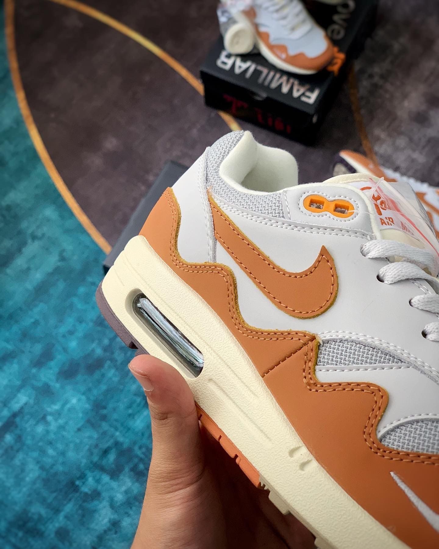 Giày Nike Air Max 1 x Patta Waves ‘Monarch’ Like Auth