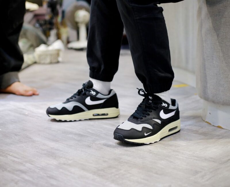 Onfeet Air Max 1 x Patta ‘Black’