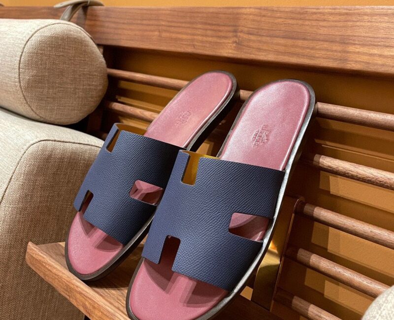 Dép Hermes Nam Da Taiga Màu Xanh Lót Đỏ Mận Siêu Cấp rep 1:1