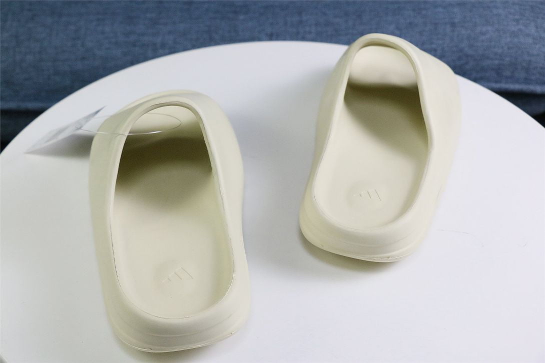 Dép Adidas Yeezy Slide Bone