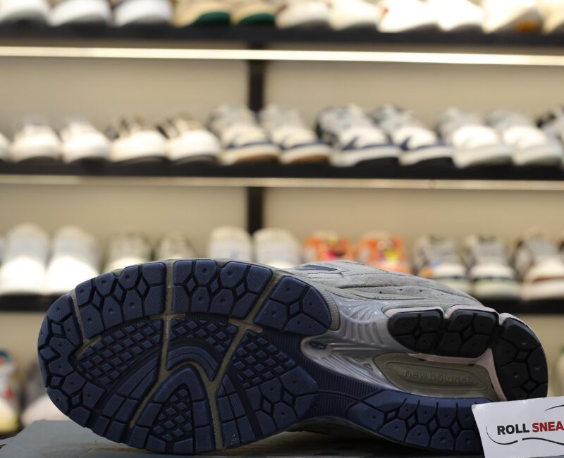 Giày New Balance 2002R OG ‘Light Grey’