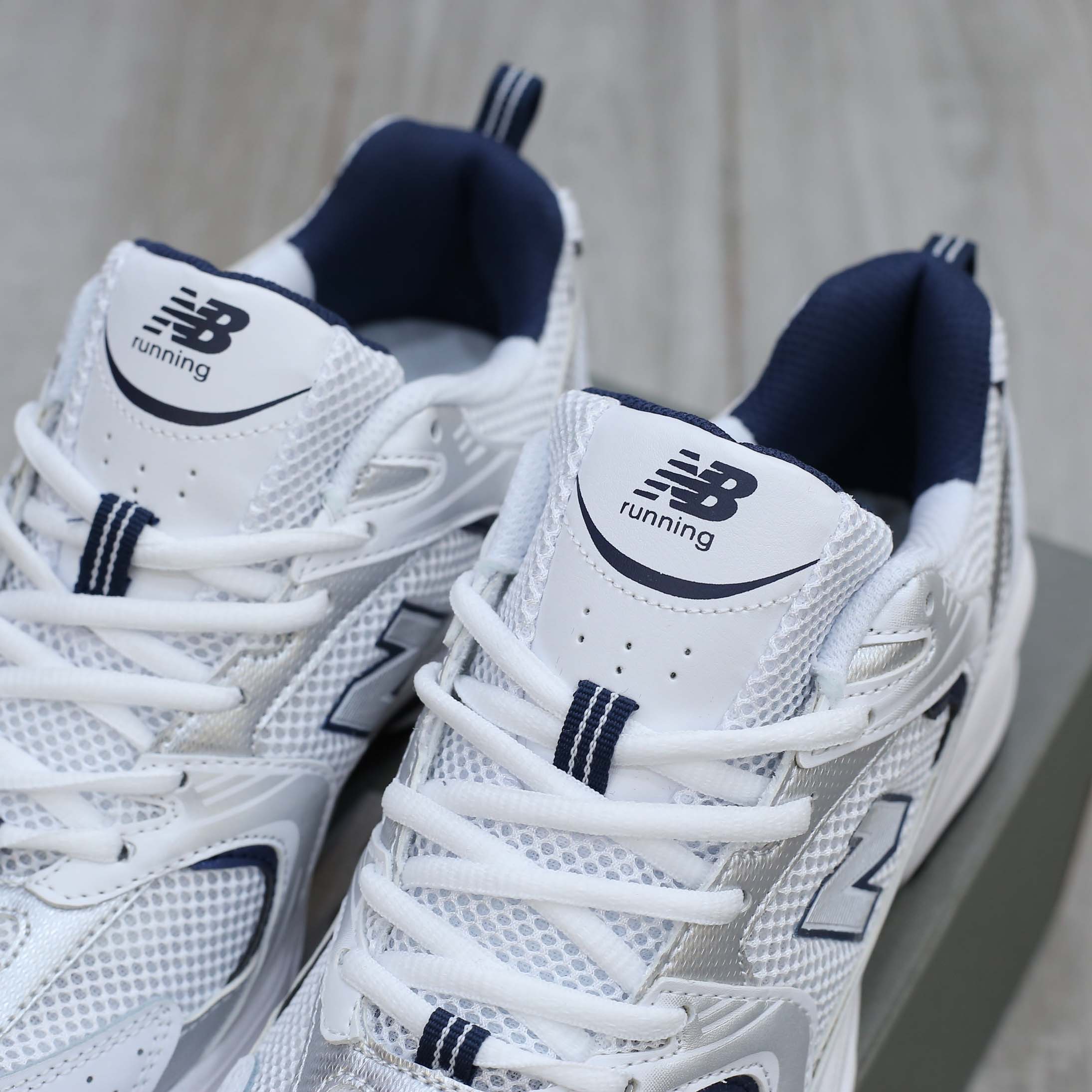 Giày New Balance 530 Trainers Running White Navy