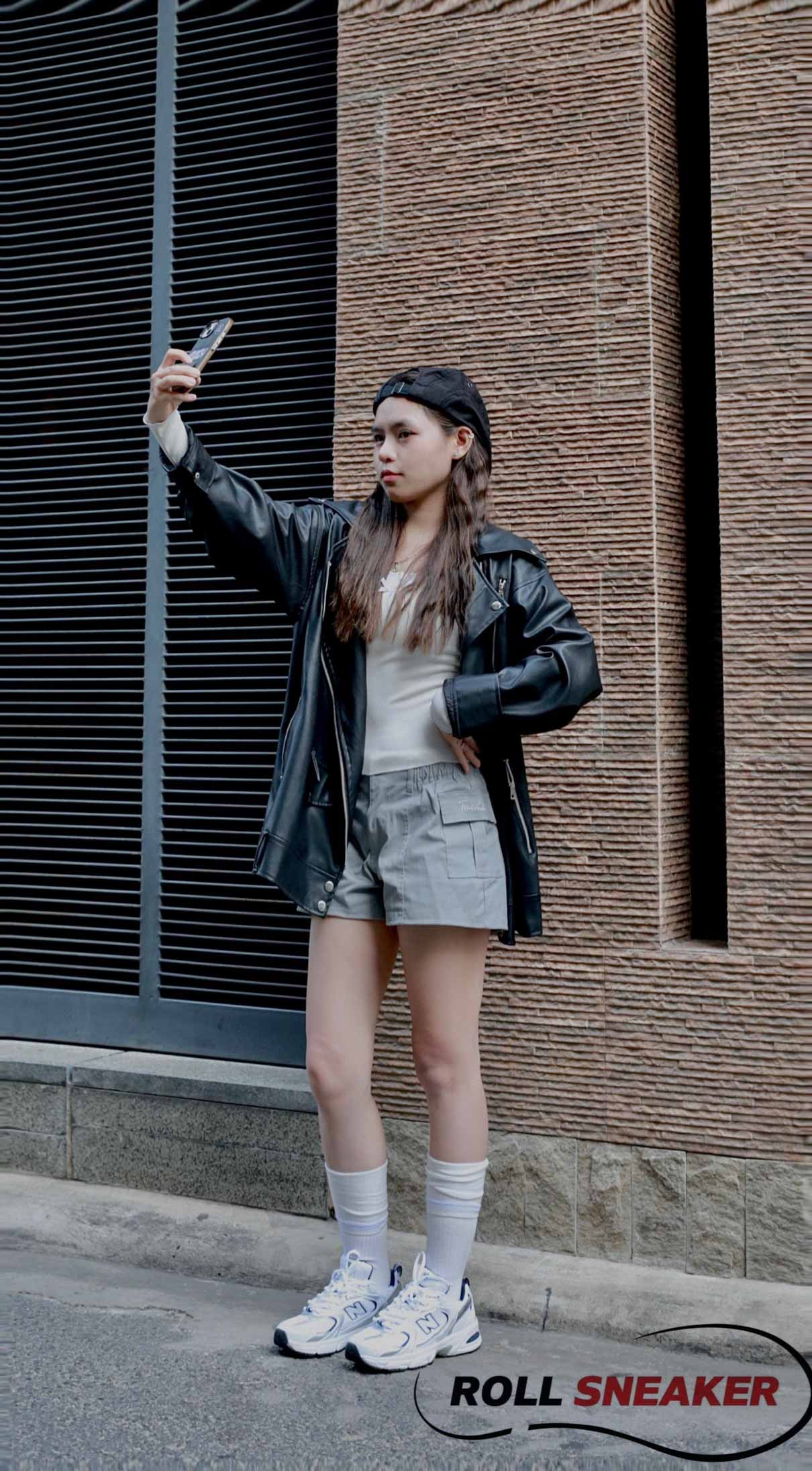 Giày New Balance 530 Trainers Running White Navy On Feet