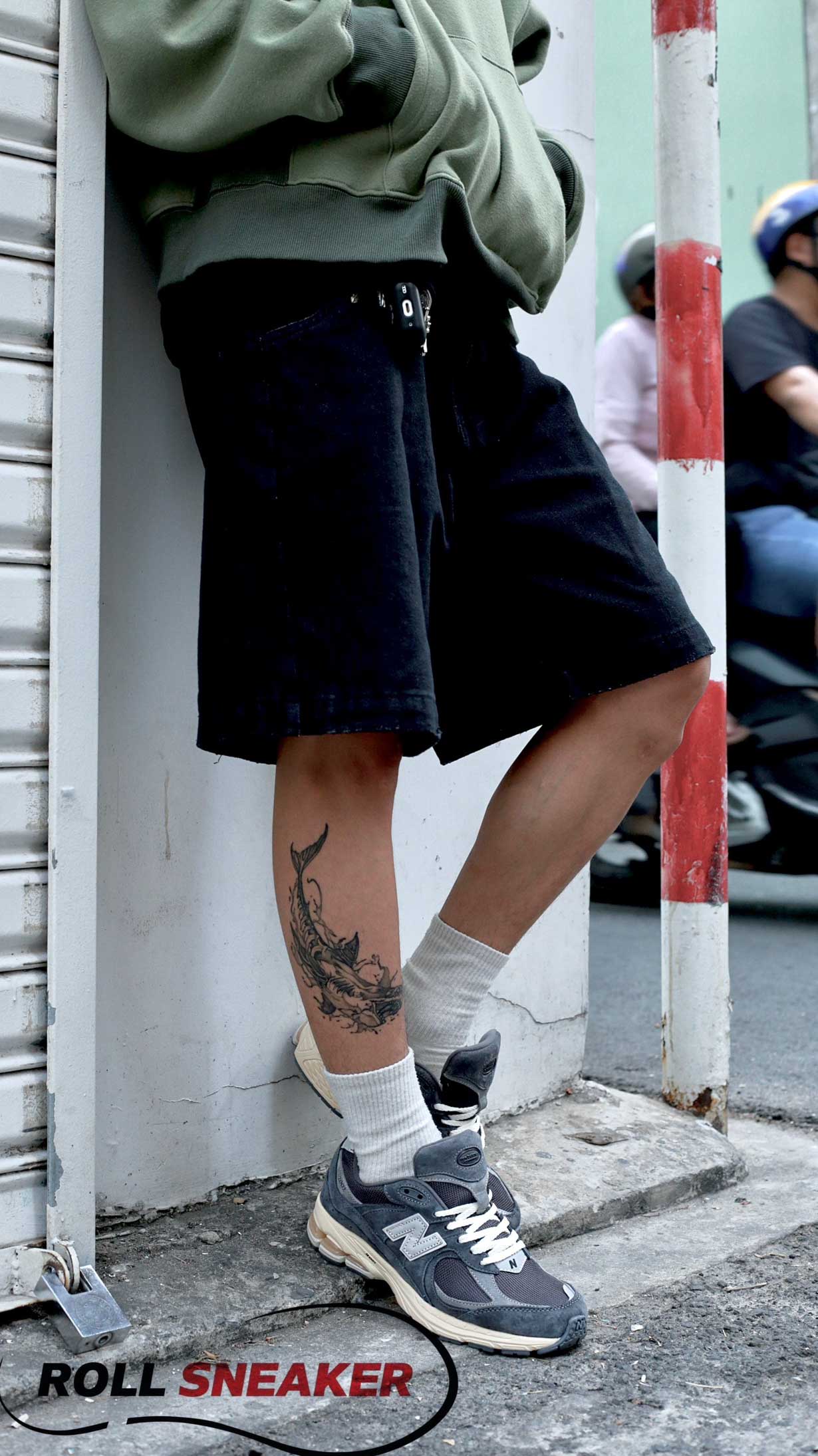 Giày New Balance 530 Trainers Running White Navy On Feet