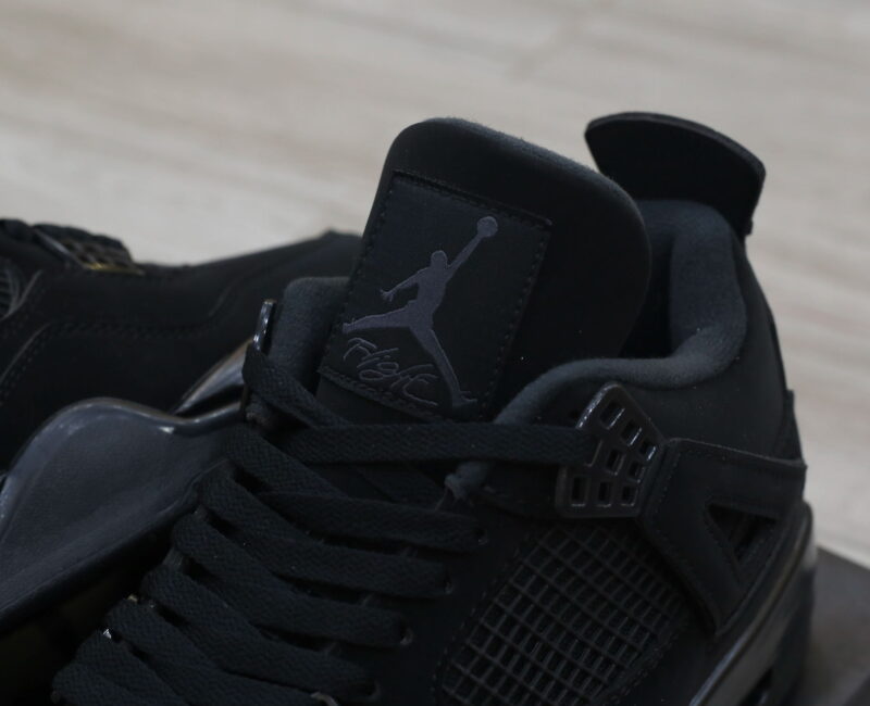Giày-Nike-Air-Jordan-4-Retro-'Black-Cat'-Like-Auth