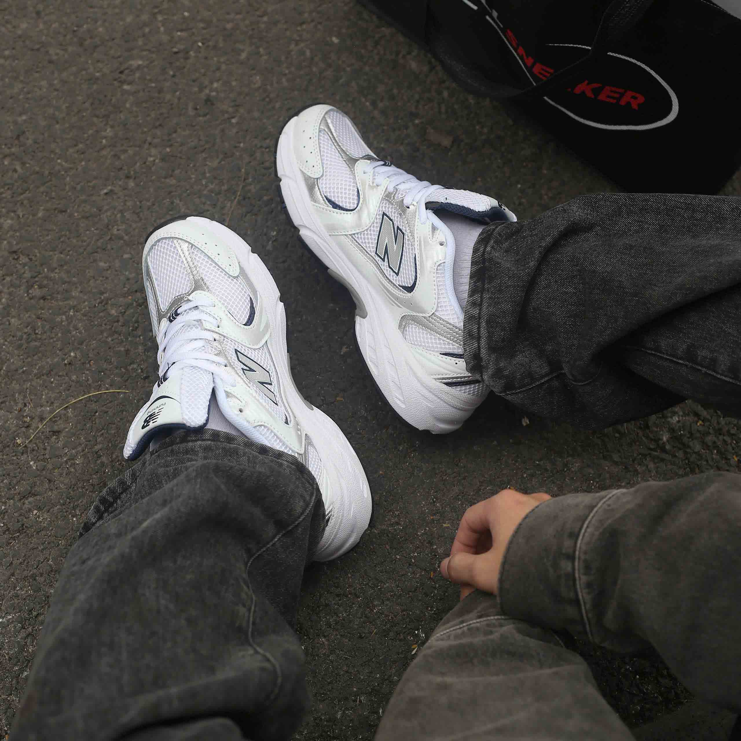 Onfeet Giày New Balance 530 Trainers Running White Navy