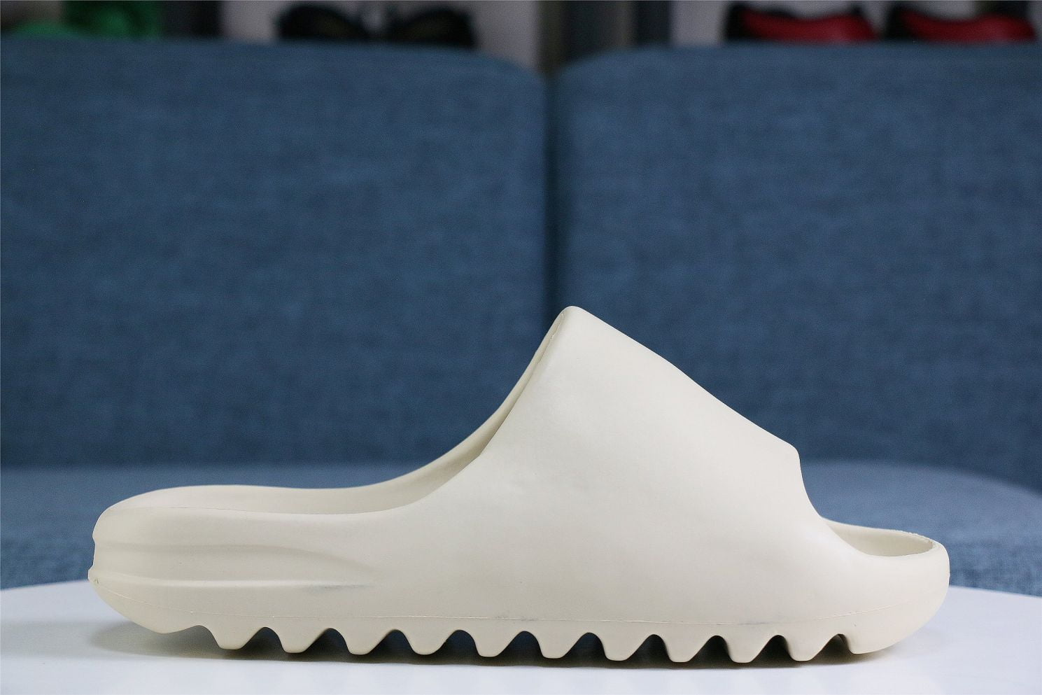 Dép Adidas Yeezy Slide Bone