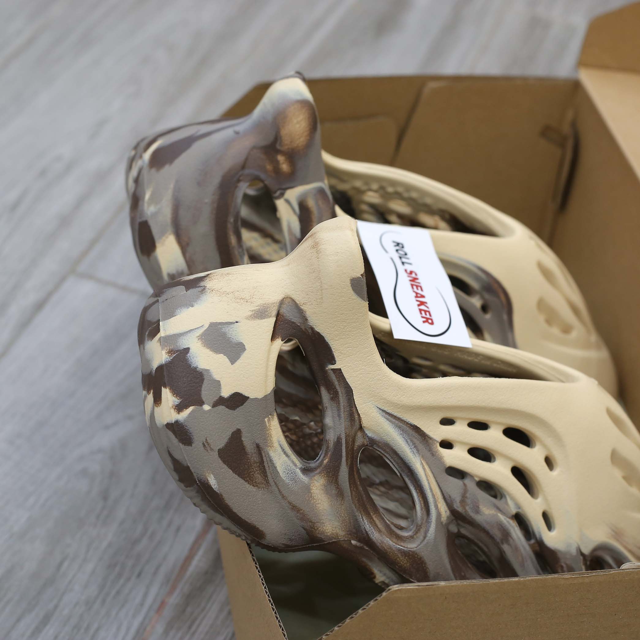 Adidas Yeezy Foam Runner ‘MX Cream Clay’