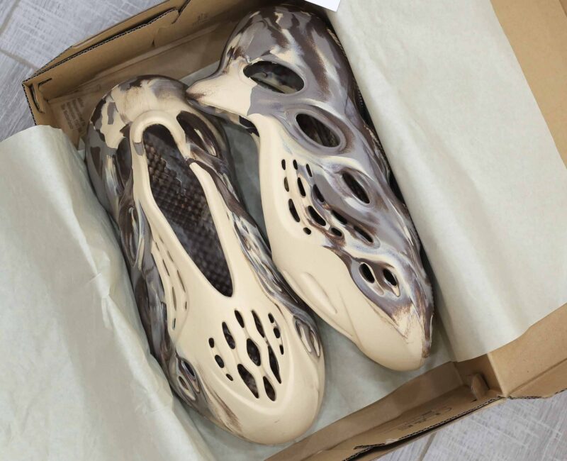 Adidas Yeezy Foam Runner ‘MX Cream Clay’