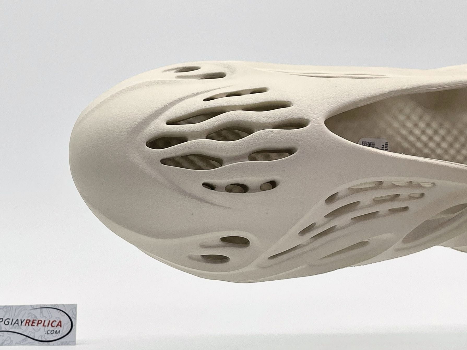 Giày Adidas Yeezy Foam Runner ‘Sand’ rep 1:1