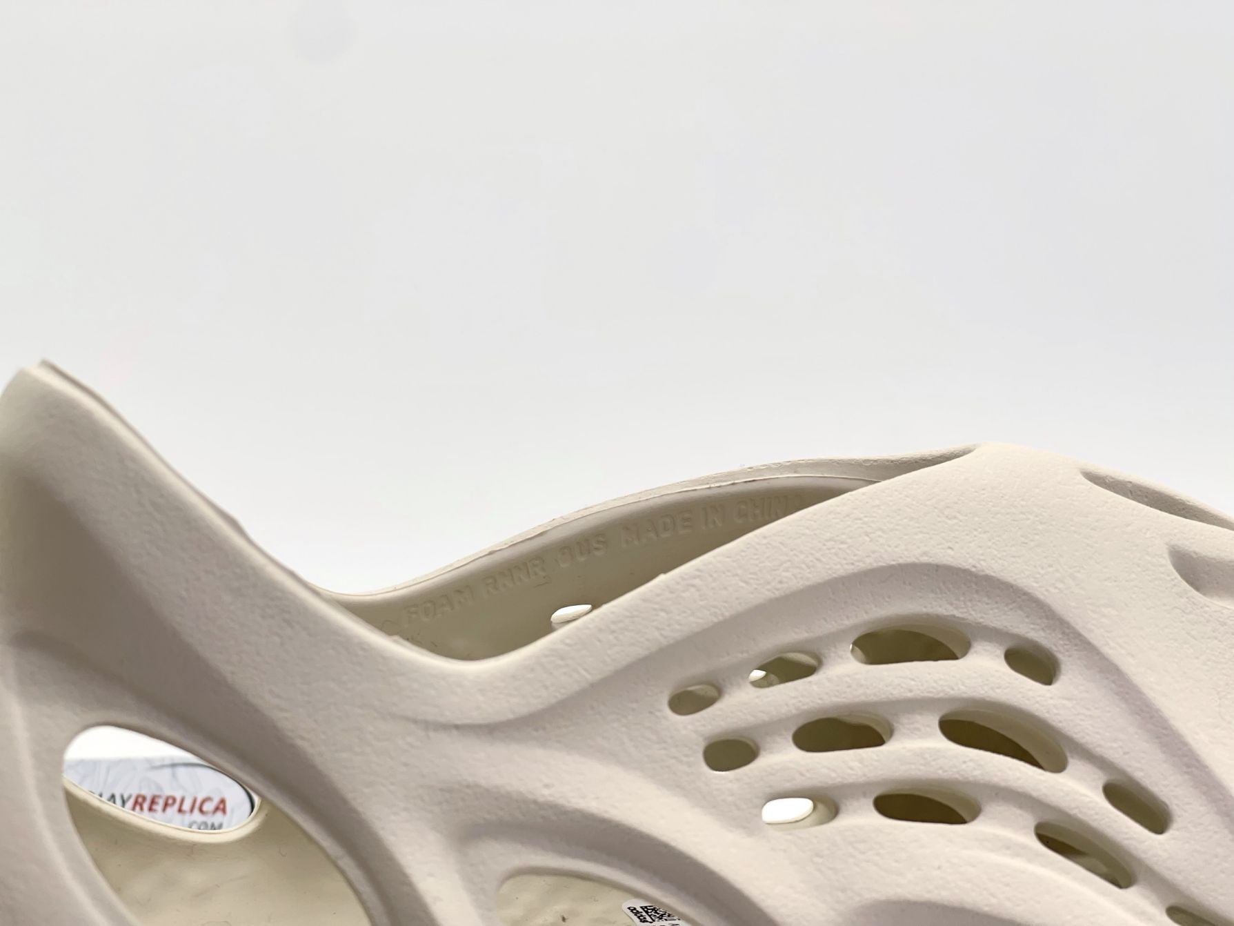 Giày Adidas Yeezy Foam Runner ‘Sand’ rep 1:1