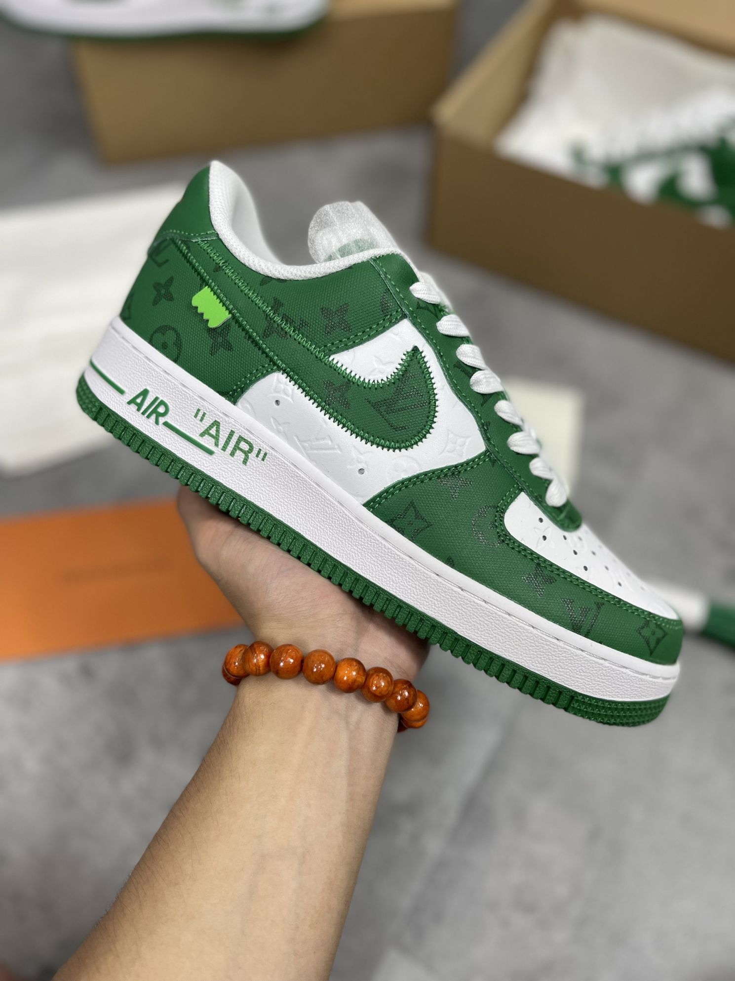 giày lv af1 xanh like auth