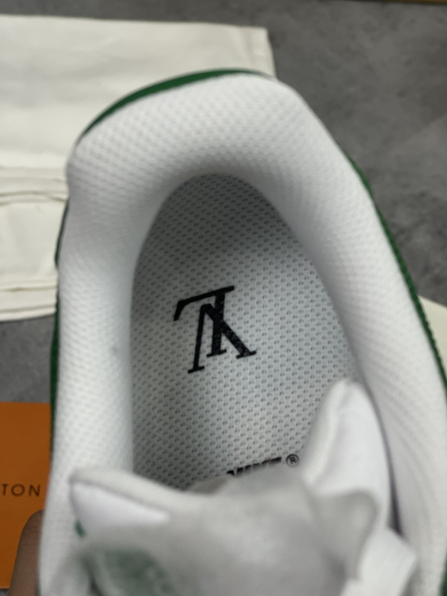 lót giày Louis Vuitton x Air Force 1 Xanh green like auth