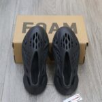 Giày Adidas Yeezy Foam đen rep 1:1