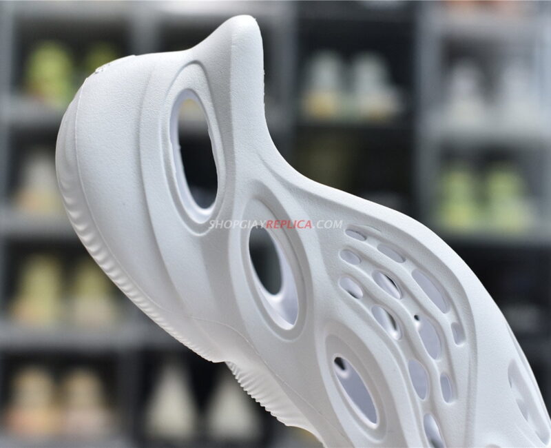 Giày Adidas Yeezy Foam Runner ‘Ararat’