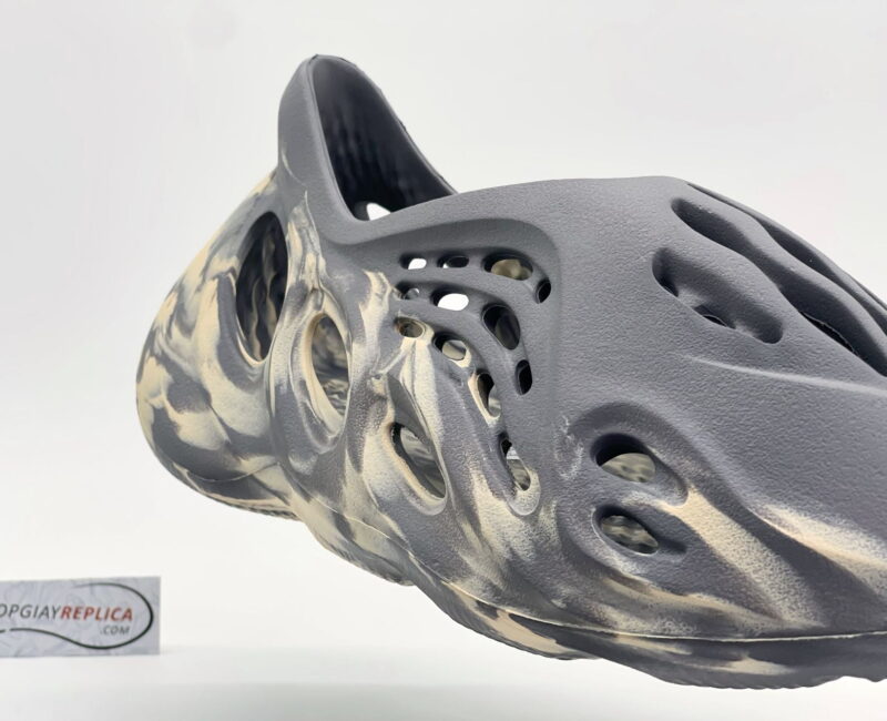 Giày Adidas Yeezy Foam Runner ‘MXT Moon Grey’