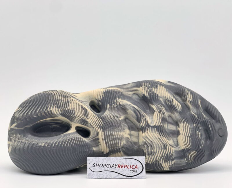 Giày Adidas Yeezy Foam Runner ‘MXT Moon Grey’