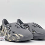 Giày Adidas Yeezy Foam Runner ‘MXT Moon Grey’ rep 1:1