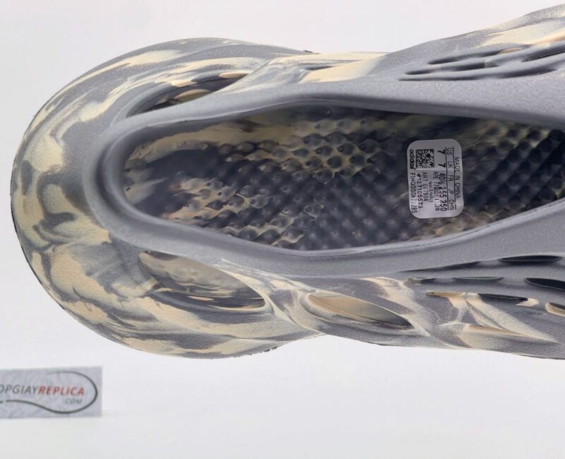 Giày Adidas Yeezy Foam Runner ‘MXT Moon Grey’