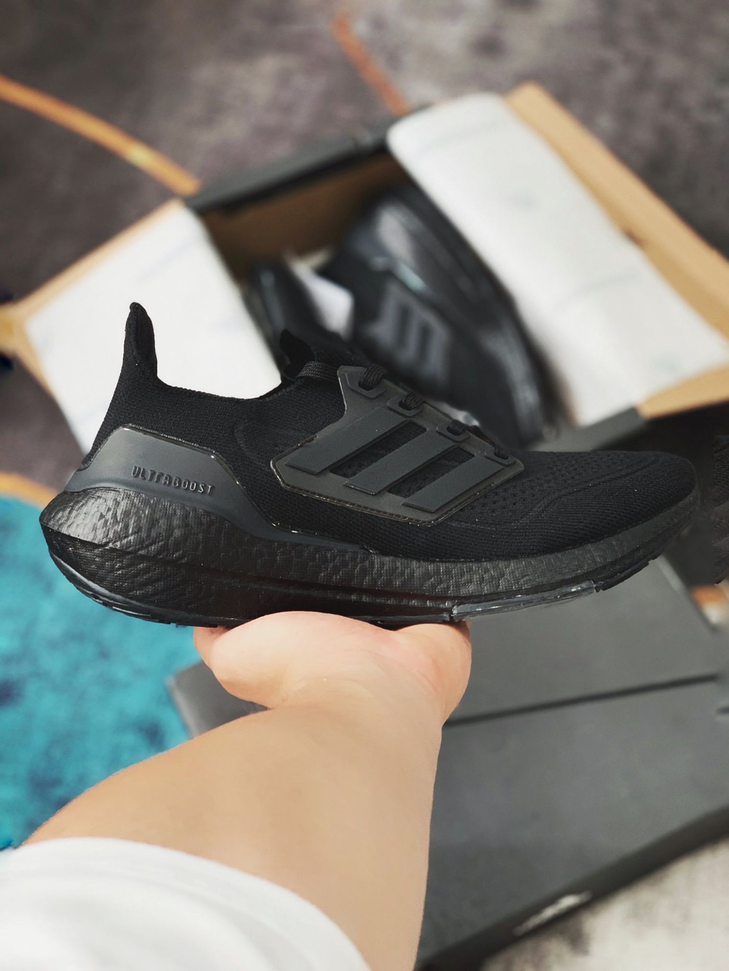 Giày Adidas Ultra Boost 21 Triple Black Đen rep 1:1
