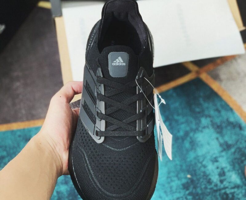 Giày Adidas Ultra Boost 21 Triple Black Đen rep 1:1