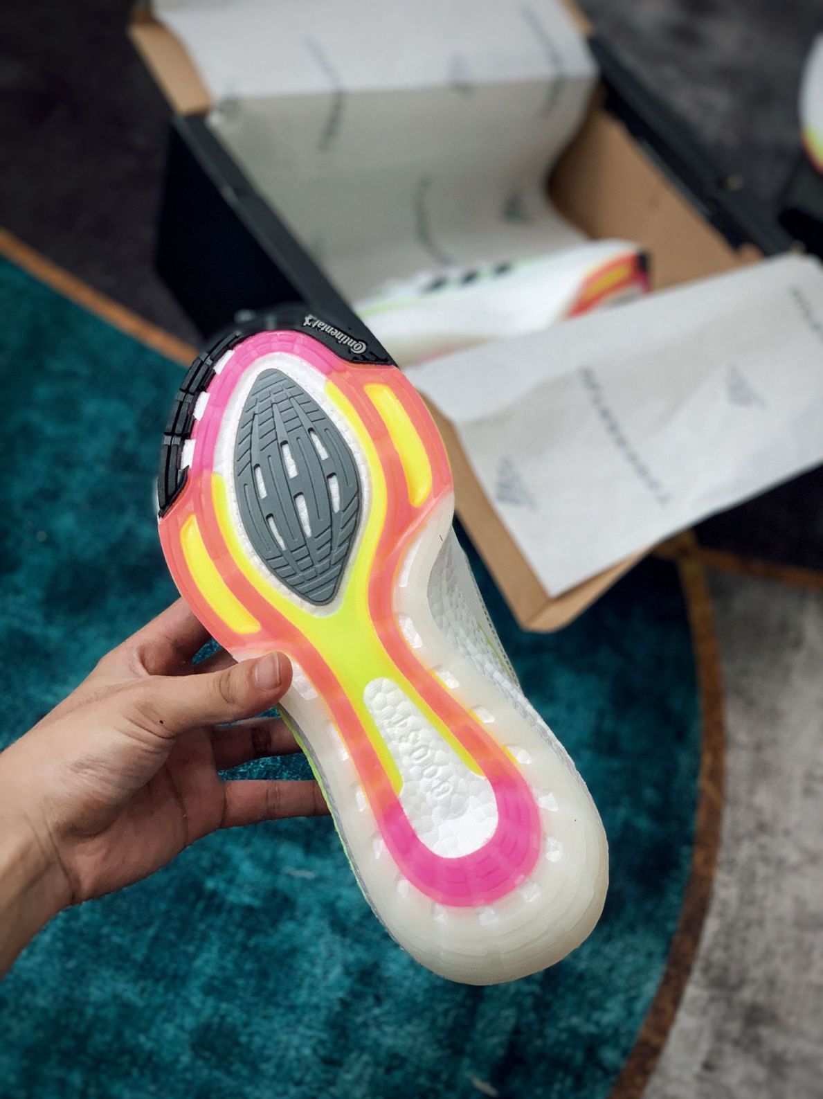 đế Giày Adidas Ultra Boost 21 White Solar Yellow rep 1:1