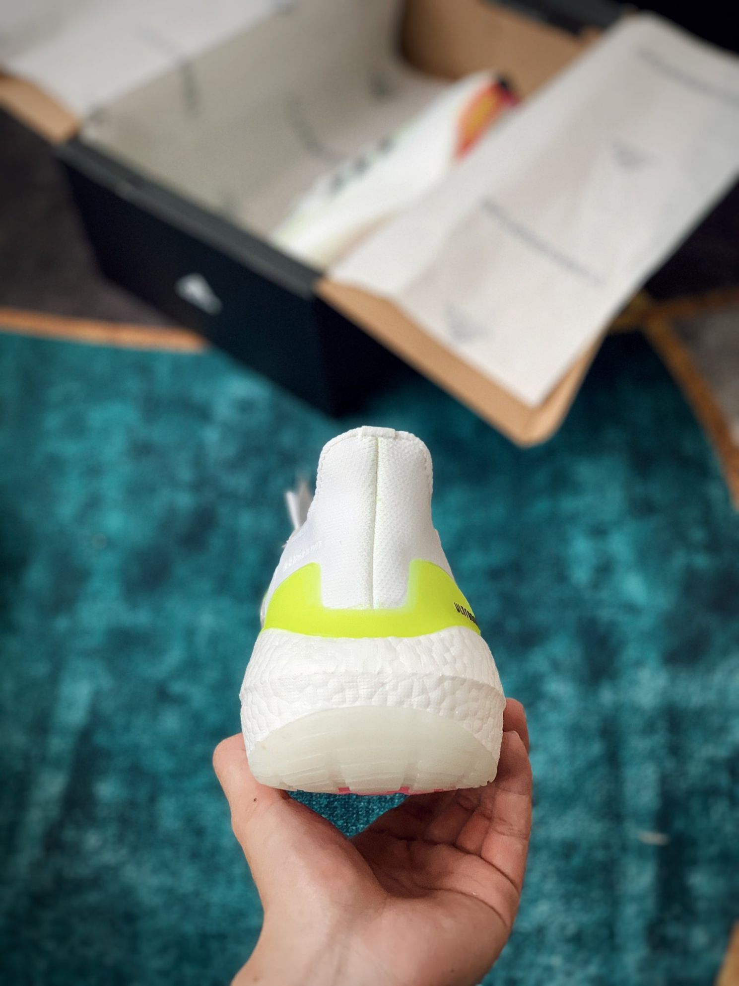 gót Giày Adidas Ultra Boost 21 White Solar Yellow rep 1:1