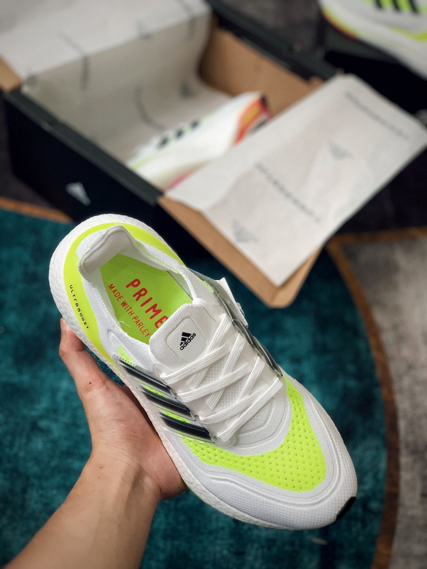 Giày Adidas Ultra Boost 21 White Solar Yellow trắng xanh rep 1:1