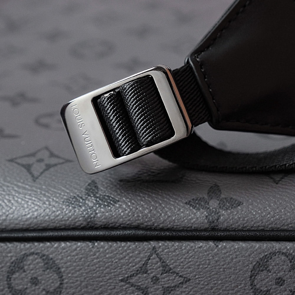 Balo Louis Vuitton Christopher MM Monogram Eclipse Siêu Cấp