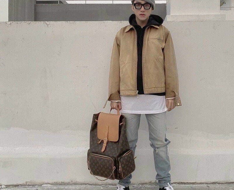 sơn tùng dùng Balo Louis Vuitton Trio Backpack Nâu Monogram Siêu Cấp