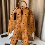 Túi Balo MCM Stark Side Studs Visetos màu Cognac