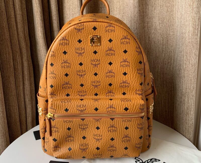 Túi Balo MCM Stark Side Studs Visetos màu Cognac