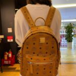 Túi Balo MCM Stark Side Studs Visetos màu Cognac