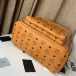 Túi Balo MCM Stark Side Studs Visetos màu Cognac