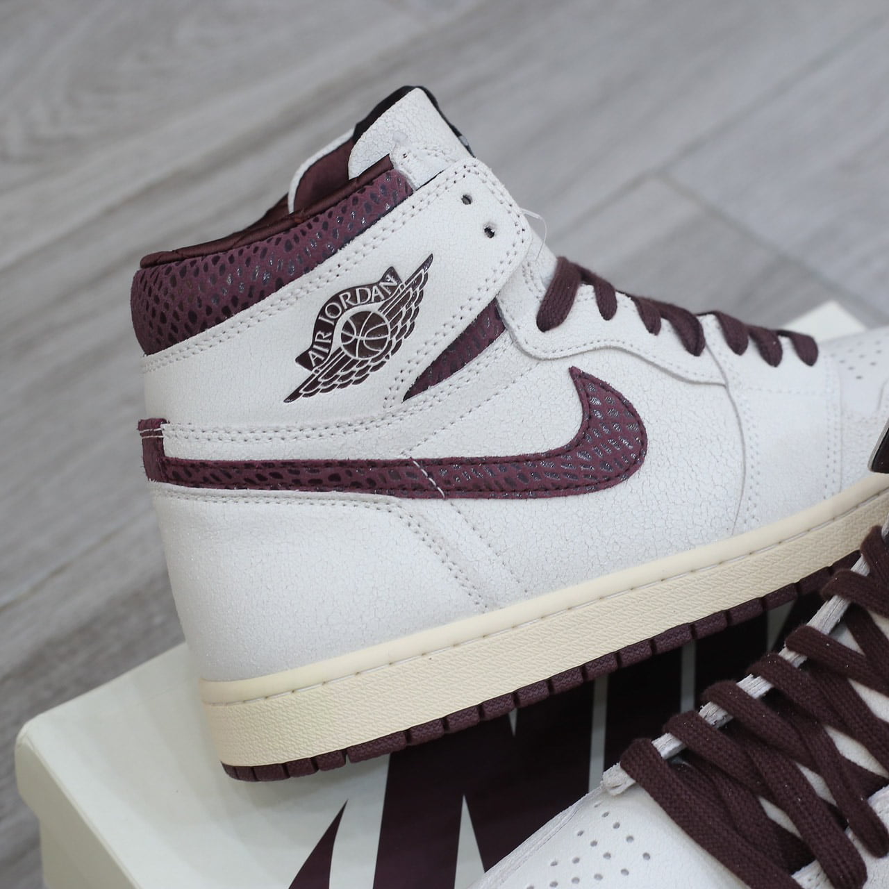 Giày Nike Air Jordan 1 Retro High OG A Ma Maniére Like Auth