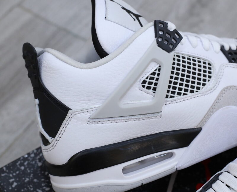 Giày Nike Air Jordan 4 Retro ‘Military Black’ Like Auth